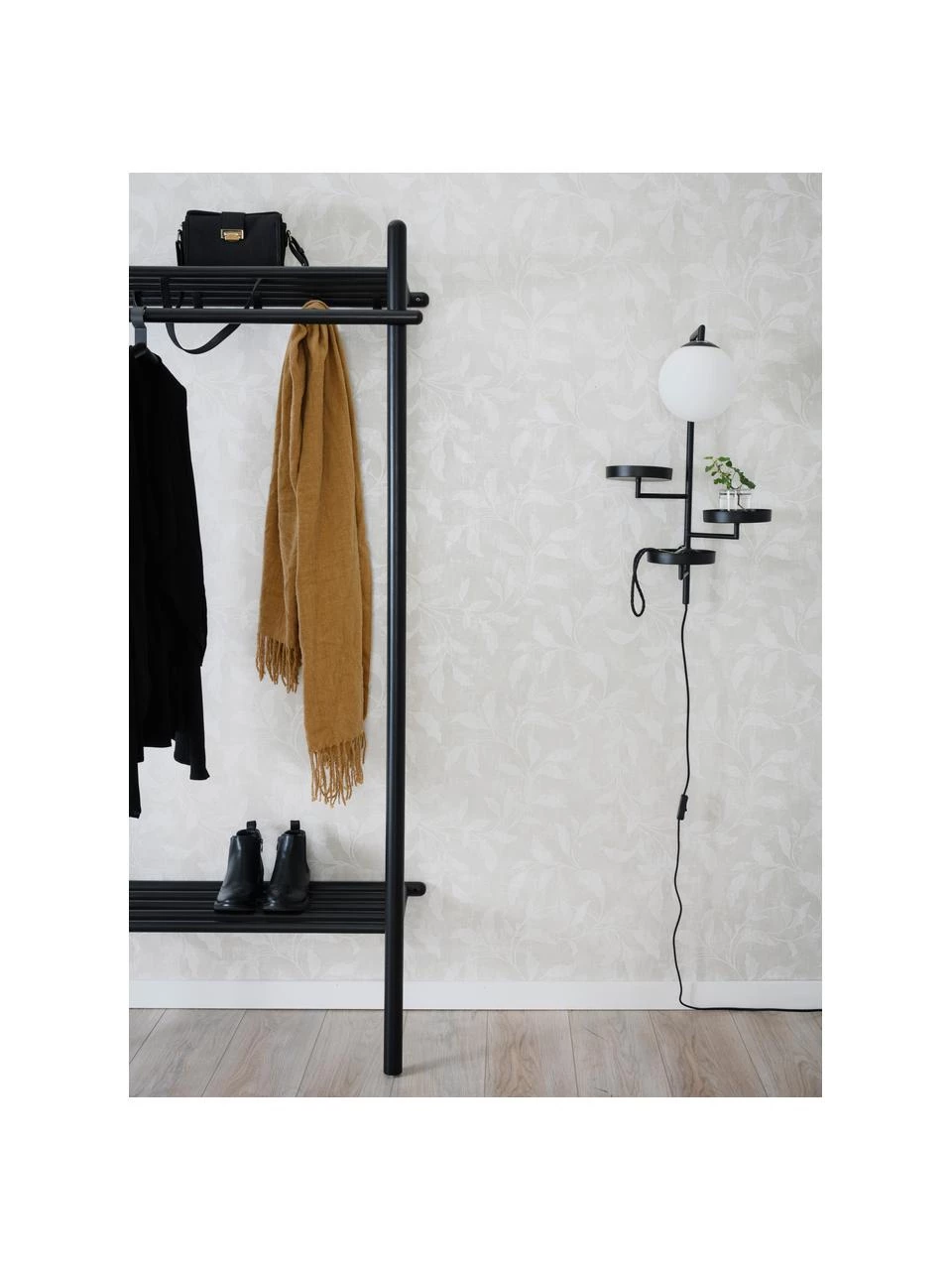 Rowico Garderobe Milford aus Eichenholz in Schwarz, B 91 x H 181 cm 4 Rowico Garderobe Milford aus Eichenholz in Schwarz, B 91 x H 181 cm – Bild 4