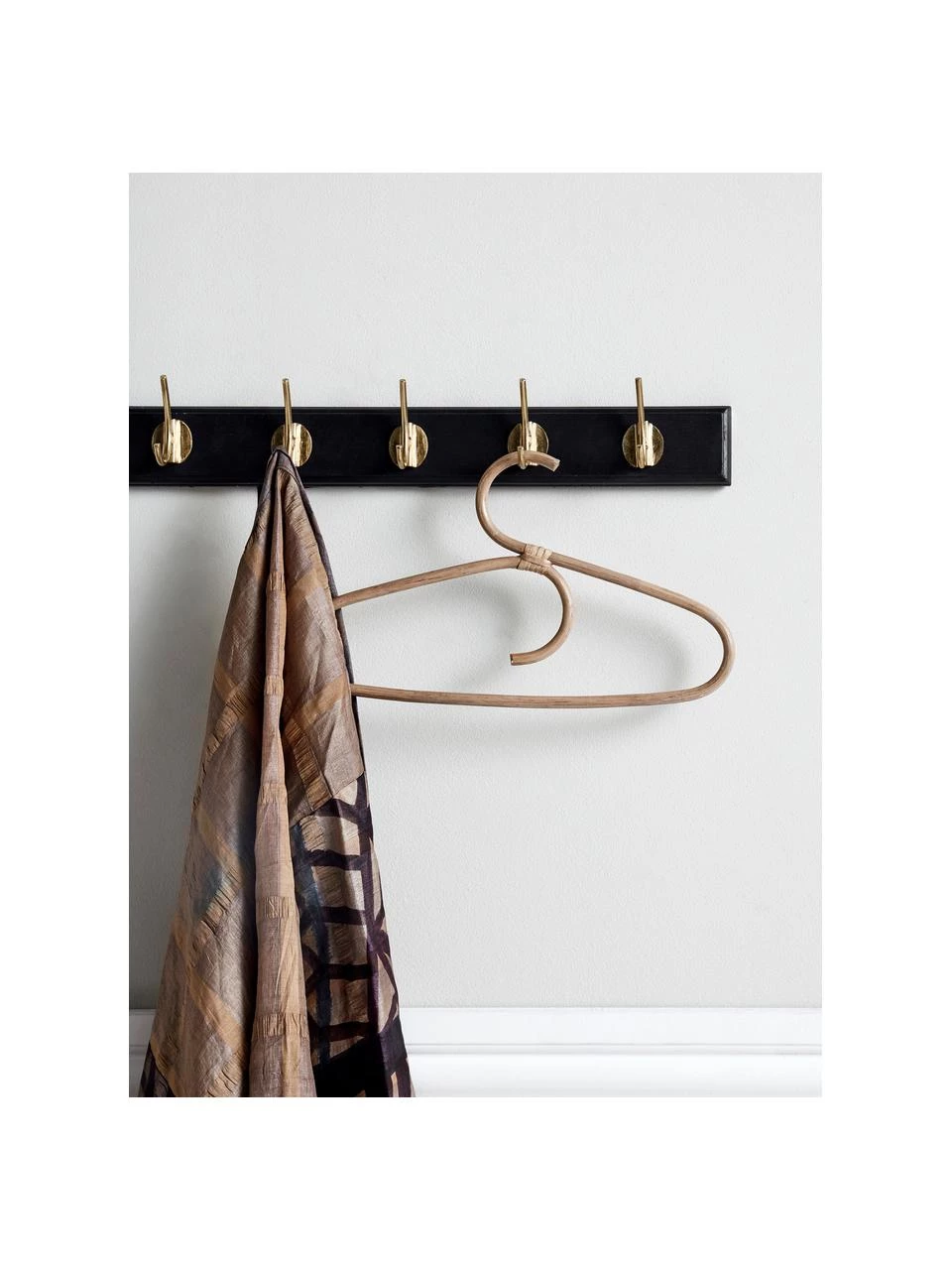 Nordal Garderobenleiste Edgy aus Holz, B 60 x H 7 cm 2 Nordal Garderobenleiste Edgy aus Holz, B 60 x H 7 cm – Bild 2