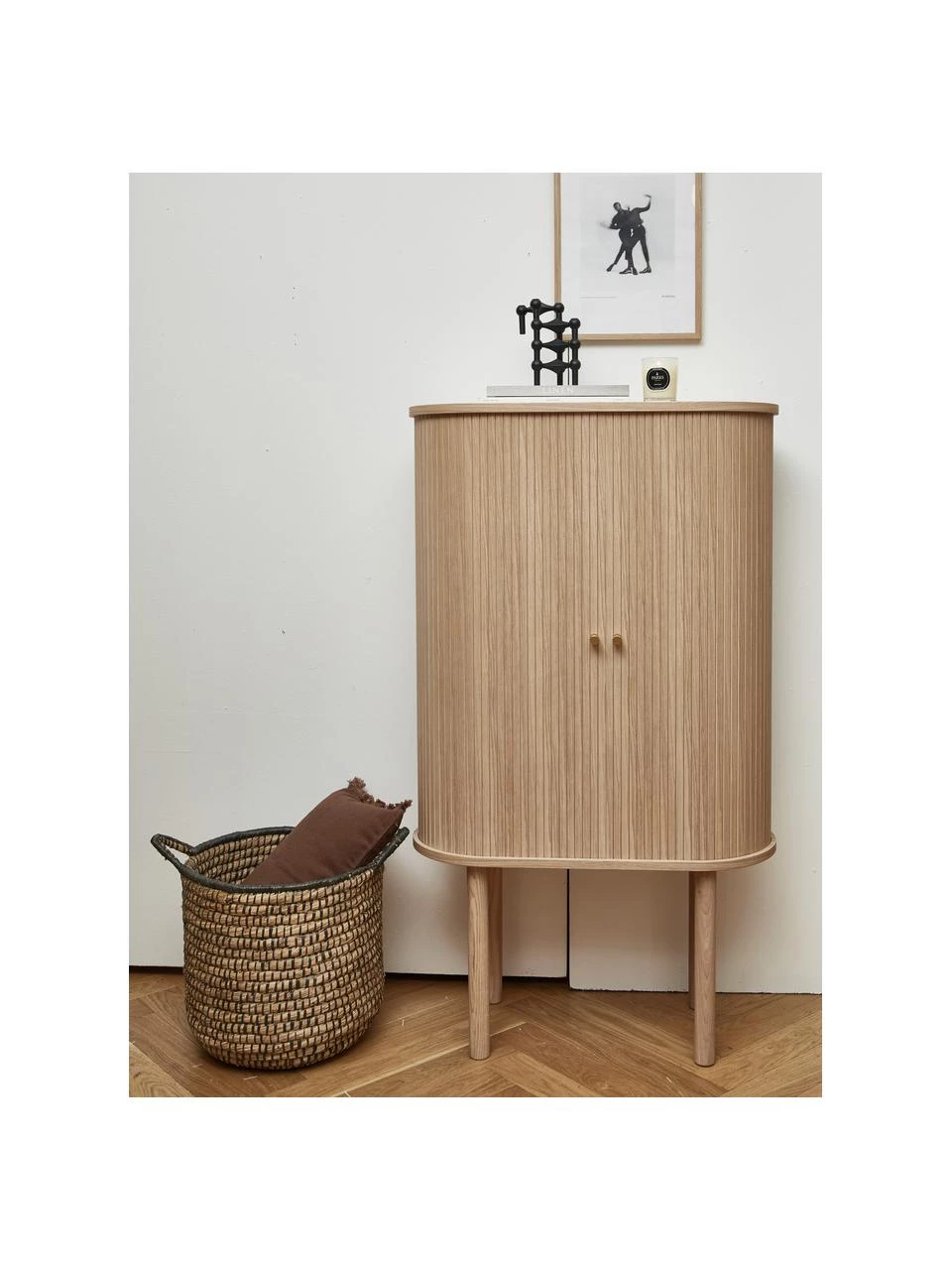 Westwing Collection Holz-Highboard Calary mit geriffelter Front, B 75 x H 130 cm 2 Westwing Collection Holz-Highboard Calary mit geriffelter Front, B 75 x H 130 cm – Bild 2