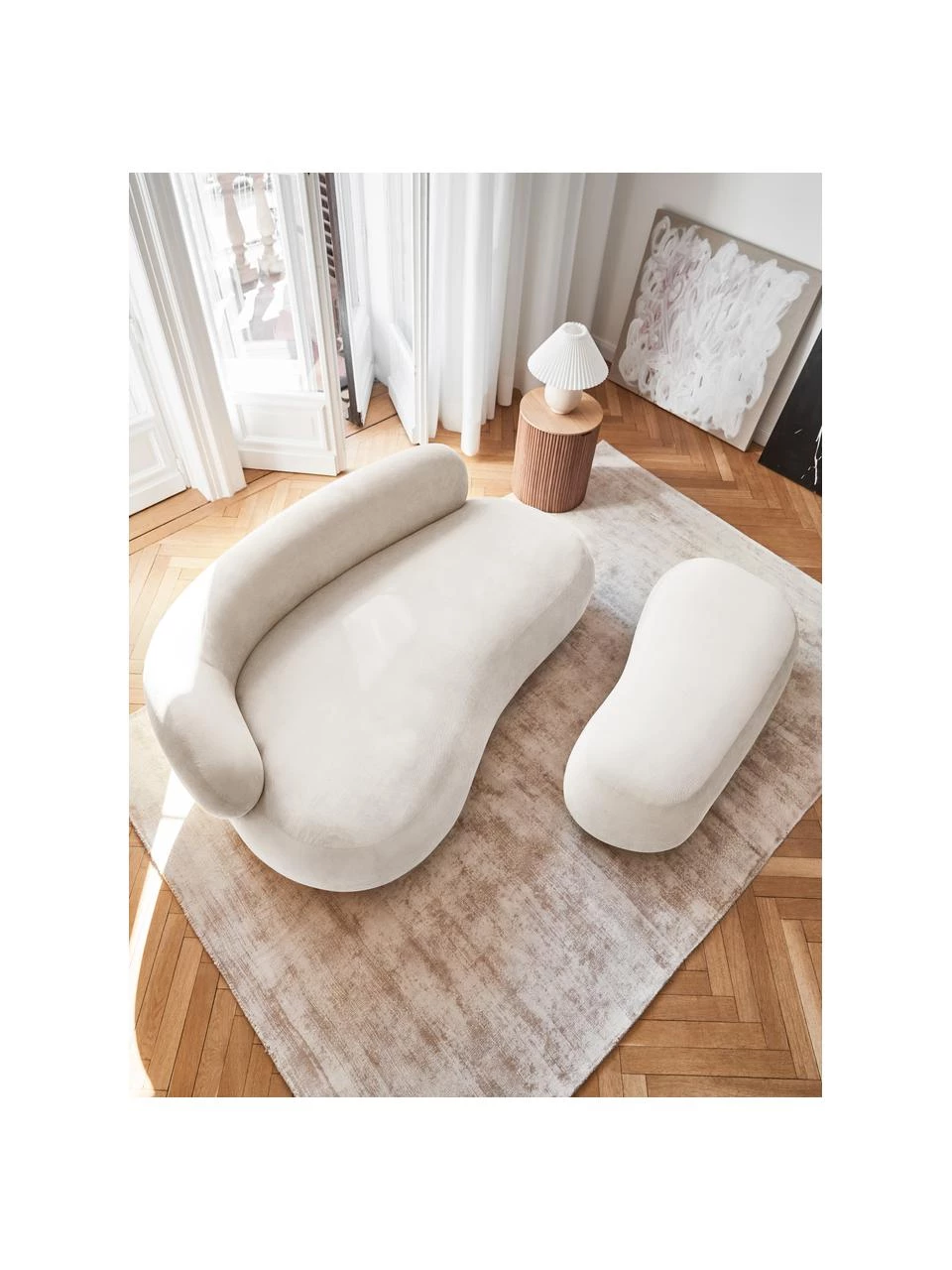 Westwing Collection Nierenförmiger Hocker Alba in Cremefarben, B 130 x T 62 cm 3 Westwing Collection Nierenförmiger Hocker Alba in Cremefarben, B 130 x T 62 cm – Bild 3