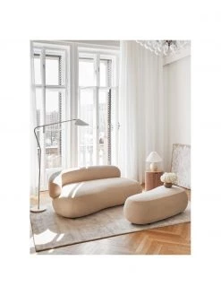 Westwing Collection Nierenförmiger Hocker Alba in Sandfarben, B 130 x T 62 cm -Westwingnow Geschaft Nierenformiger Hocker Alba in Sandfarben 2