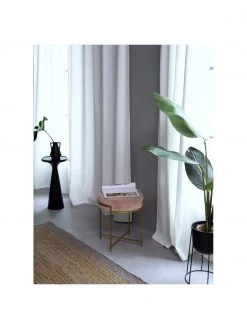 Westwing Collection Samt-Hocker Madeleine mit Metallgestell in Rosa, Ø 40 x H 45 cm 9 Westwing Collection Samt-Hocker Madeleine mit Metallgestell in Rosa, Ø 40 x H 45 cm -Westwingnow Geschaft Samt Hocker Madeleine mit Metallgestell in Rosa 3