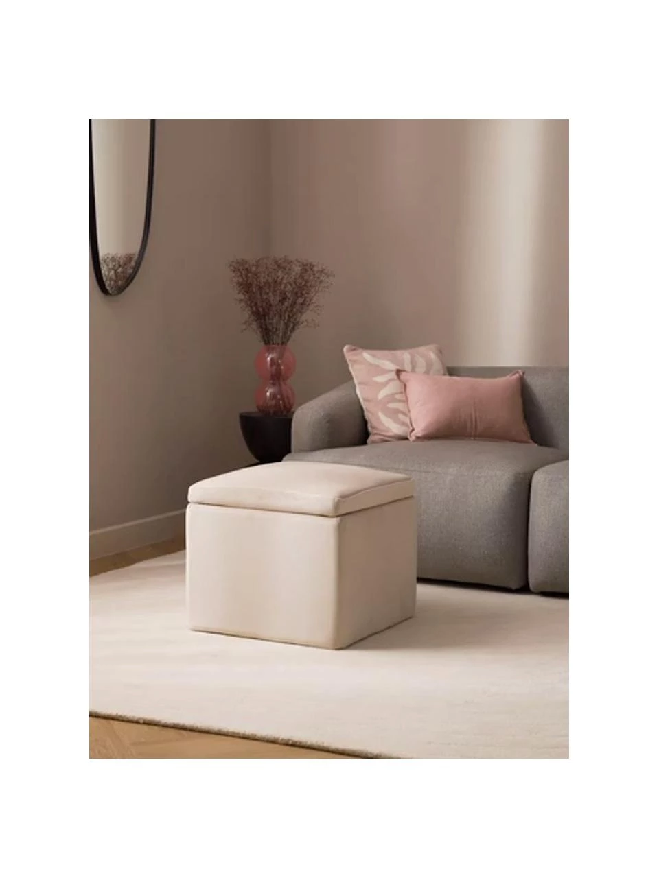 Westwing Collection Samt-Hocker Winou mit Stauraum in Beige, B 50 x H 48 cm 2 Westwing Collection Samt-Hocker Winou mit Stauraum in Beige, B 50 x H 48 cm – Bild 2