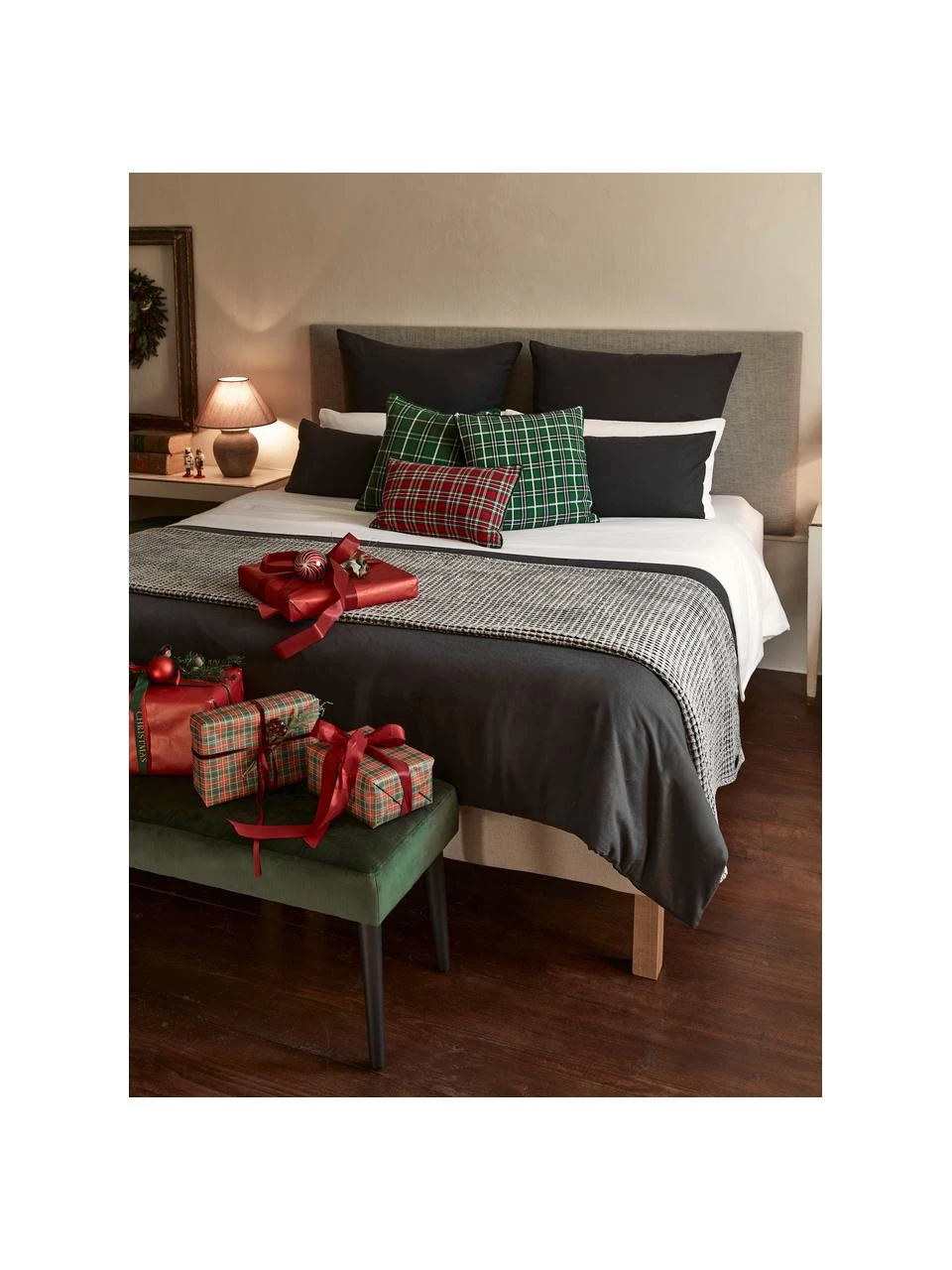 Samt-Polsterbank Glory in Dunkelgrün, B 95 x H 45 cm 2 Samt-Polsterbank Glory in Dunkelgrün, B 95 x H 45 cm – Bild 2