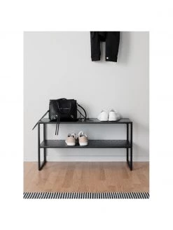 Rowico Schuhregal Malone aus Metall in Schwarz, B 80 x H 42 cmNur noch 1 Artikel verfügbar 11 Rowico Schuhregal Malone aus Metall in Schwarz, B 80 x H 42 cmNur noch 1 Artikel verfügbar -Westwingnow Geschaft Schuhregal Malone aus Metall in Schwarz 5