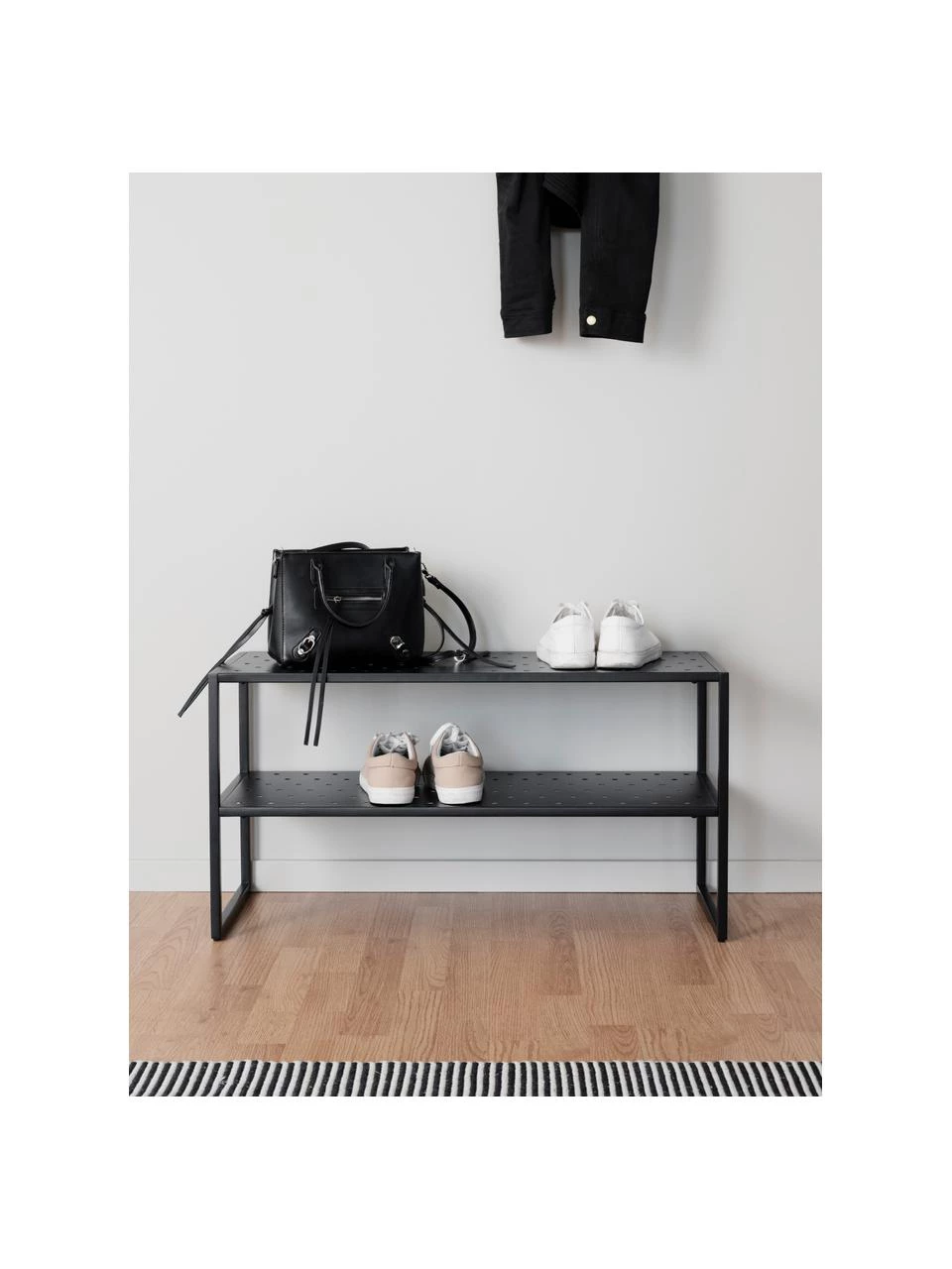 Rowico Schuhregal Malone aus Metall in Schwarz, B 80 x H 42 cmNur noch 1 Artikel verfügbar 6 Rowico Schuhregal Malone aus Metall in Schwarz, B 80 x H 42 cmNur noch 1 Artikel verfügbar – Bild 6