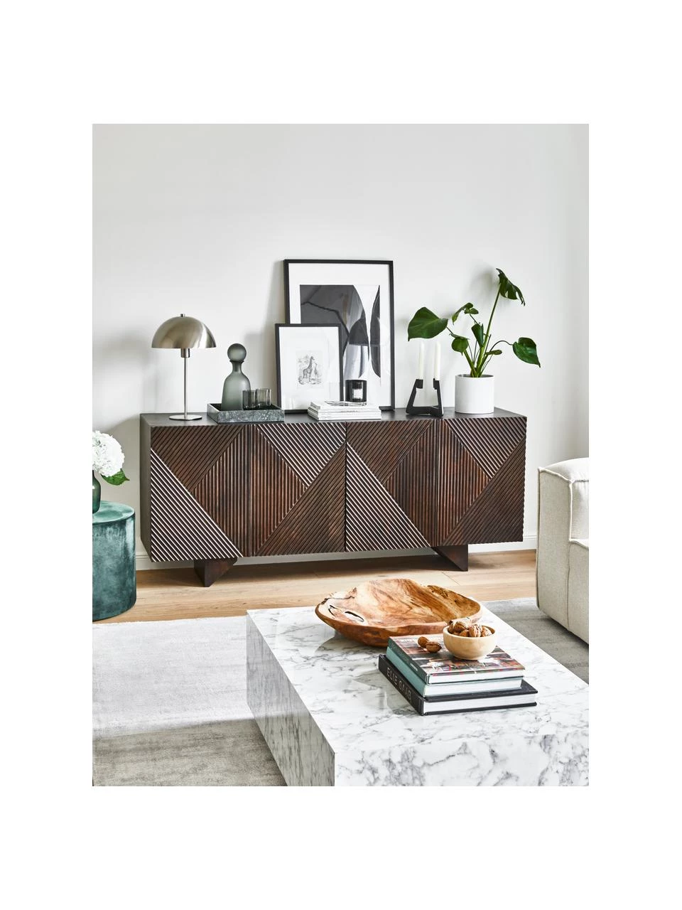 Westwing Collection Sideboard Louis aus Massivholz mit Türen, B 177 x H 75 cm 2 Westwing Collection Sideboard Louis aus Massivholz mit Türen, B 177 x H 75 cm – Bild 2